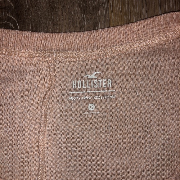 light pink Hollister long sleeve - Picture 2 of 3